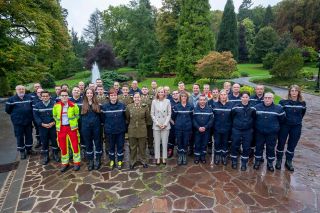 Xavier Bettel et Taina Bofferding remercient le personnel du Corps grand-ducal d'incendie et de secours (CGDIS) pour leur engagement après les inondations, le 29 septembre 2021